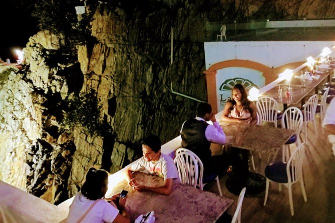 Acapulco High Cliff Divers by Night With Different Options - Additional Group: Questions and Contact Information
