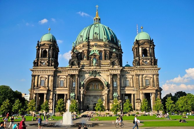 Arrival Transfer: Berlin Airport BER to Berlin in Luxury Van - Common Questions