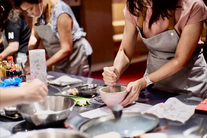 Asian Cooking Experience in Singapore - Seasonal Drink Brewing