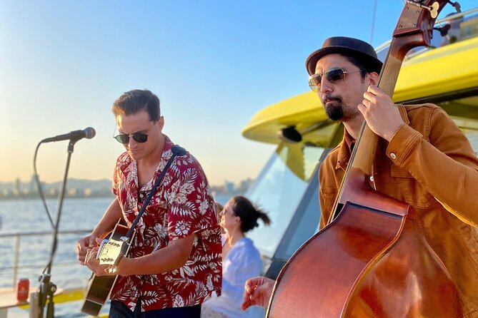 Barcelona Live Music Sunset Catamaran Cruise - Drink Selection and Availability