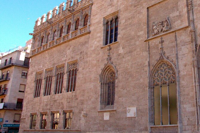 Between Two Gates: A Self-Guided Audio Tour in Valencia - Additional Resources for Exploring Valencia