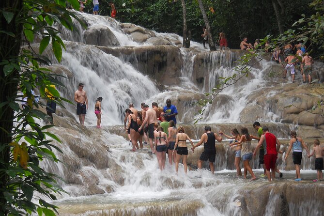 Blue Hole, Dunns River Falls Lunch & Cocktails at Bamboo Beach - Important Reminders