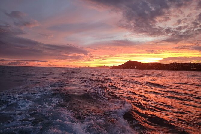 Cabo Sunset Yacht Tour at the Arch - With Dinner and Drinks - Reviews and Ratings
