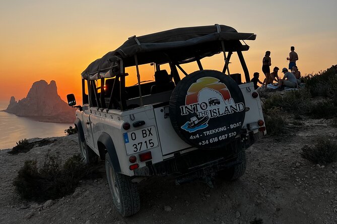 Combo : Boat, 4x4, Hiking in Es Vedra for Sunset - Enjoy a Delicious Picnic on the Boat