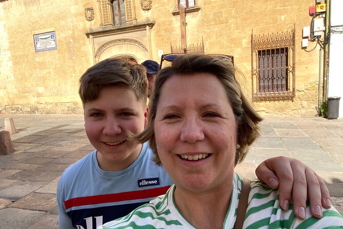 Córdoba Scavenger Hunt and City Highlights Walking Tour - Common Questions