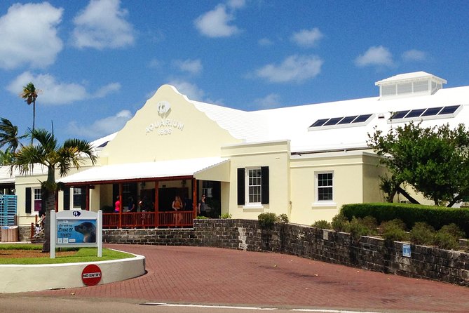 Crystal Caves, Aquarium, City of Hamilton and Ferry - The Sum Up