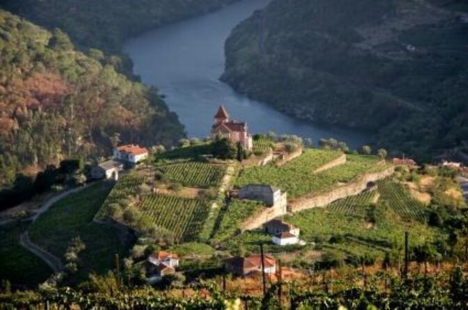 Day Trip Through the Enchanting Douro Valley #DuckSideOfPorto - Good To Know
