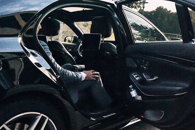 Departure Private Transfer: Copenhagen to Copenhagen Airport CPH in Business Car - Directions