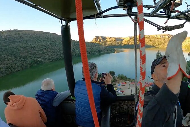 Do You Want to Go on a Balloon Ride in the Duratón River? - The Sum Up