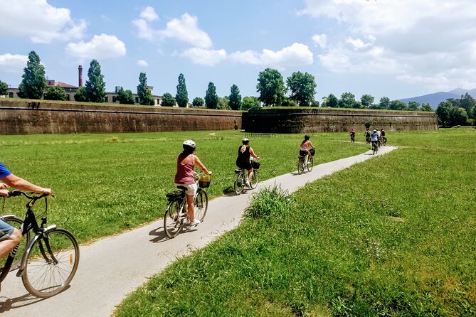 E-Bike Rental in Lucca - Common Questions