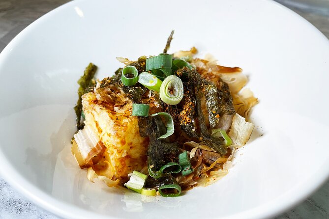 【Local Taiwanese Specialty】Tu Hsiao Yueh – Taipei Zhongxiao Store - Hotel Pickup and Drop-off Service