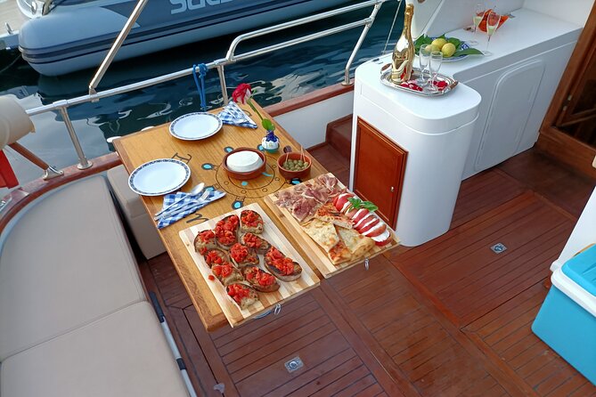 Evening Mini Cruise to Sorrento With Dinner on Board - Confirmation and Accessibility Information