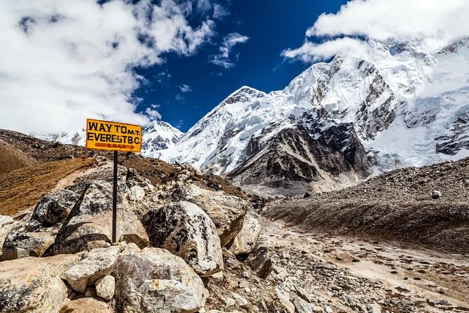 Experience of Everest Base Camp Trek With 5 Star Accommodation in Kathmandu - Day 4: Trek to Namche Bazaar