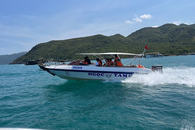 Explore Nha Trang Island Included Mudbath and Lunch - Group Tour - Lunch Details