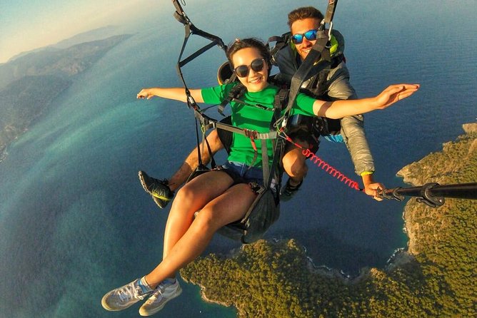 Fethiye Tandem Paragliding Flight With Transfer From Oludeniz - Overview of Oludeniz Paragliding Experience