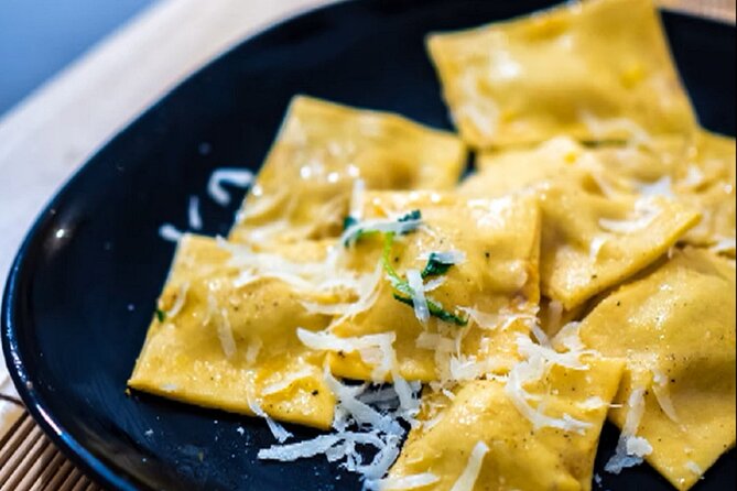 Florence Dinner & "Three Tenors" Concert: an Authentic Italian Style Experience - Common Questions