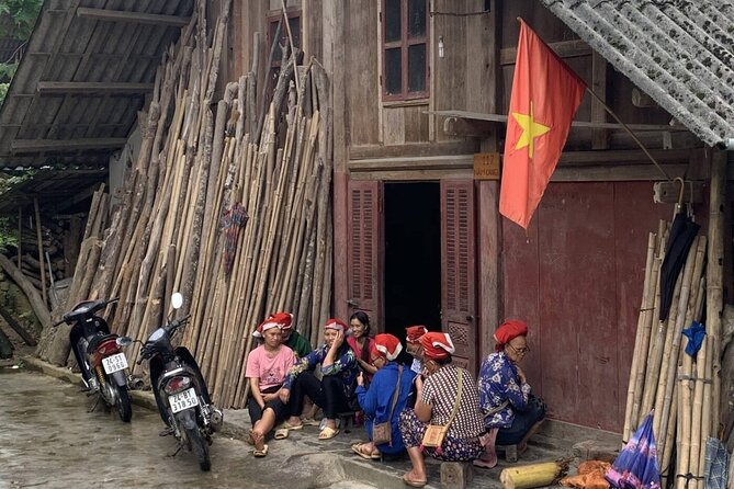 Folk Art Textile Workshop in Sapa - Traditional Textile Techniques