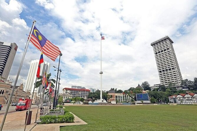 From Singapore: Private Kuala Lumpur Guided Day Tour 2 MEALS - Tour Reviews and Ratings
