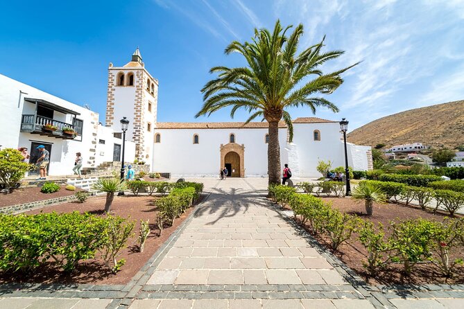 Fuerteventura Villages Caves and Farm Tour With Lunch From South - Lunch and Return Journey
