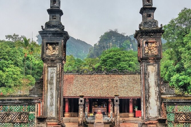 Full Day Guided Tour to Hoa Lu ,Tam Coc, Mua Cave With Lunch - Common Questions