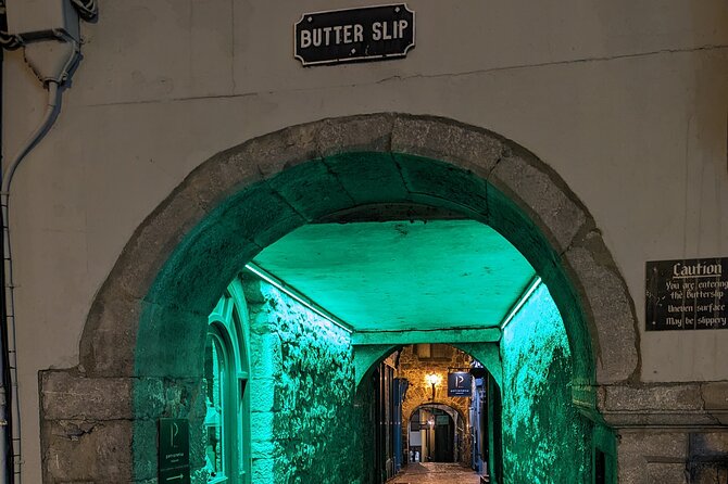 Fun and Informative Kilkenny Walking Tour With a Qualified Guide - Tour Experience and Customer Service