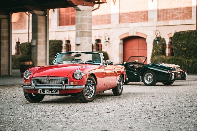 Getaway in the Vineyards of the Médoc in a Vintage Car - Customizing the Route to Your Preferences
