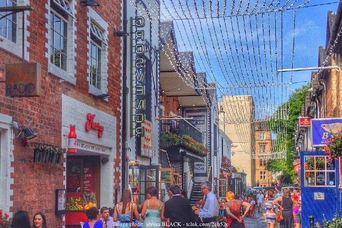 Glasgow's West End: Private Half-Day Walking Tour - Hidden Gems and Local Secrets