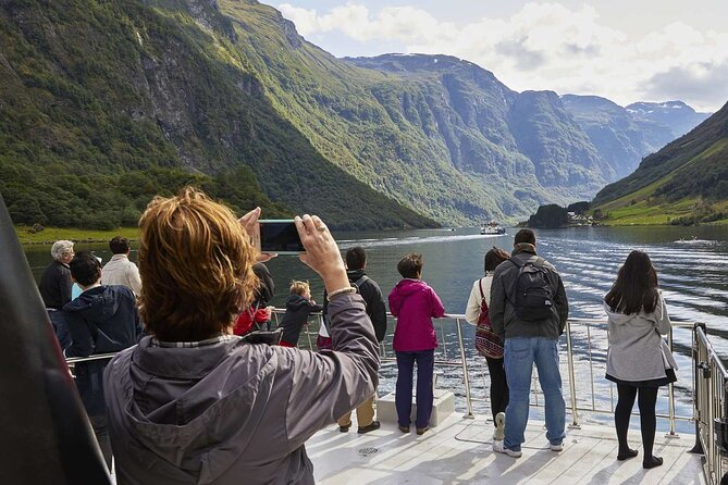 Guided Tour To Nærøyfjorden, Flåm And Stegastein - Viewpoint Cruise - Special Viewpoints and Bonus Stops