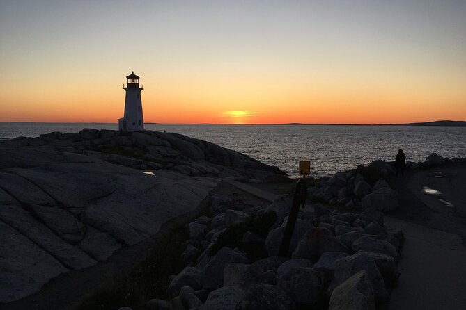 Half Day Small Group Tour in Peggys Cove and Titanic Cemetery - Convenient Meeting and Pickup