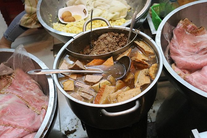 Hanoi Vespa Night Street Food Tour Train Street Live Music - Common Questions