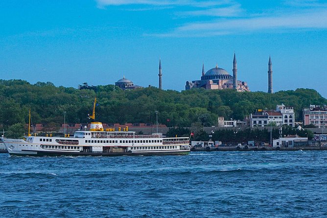 Istanbul Bosphorus Cruise and Audio Guide App - Background