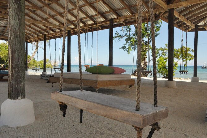 Jamaica Great River Zipline and Kayak Adventure With Lunch - Chukka Facility Experience