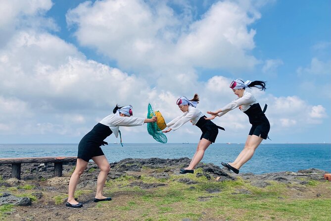 [Jeju] Private Photoshoot With Traditional Pearl Diver Haenyeo Costume - Directions