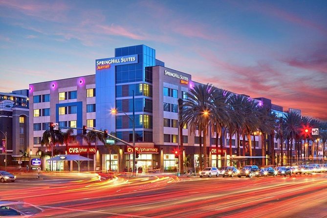 John Wayne Airport Private Transfer to or From Anaheim Resort. - Note