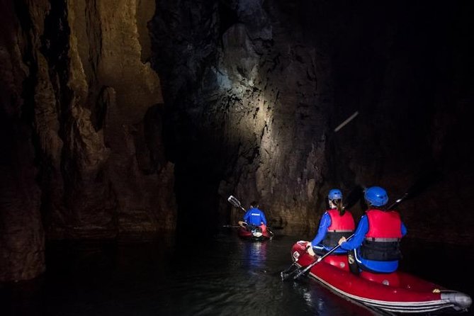 Kayaking 4500m Phong Nha Cave - What to Expect on a Kayaking Trip to Phong Nha Cave