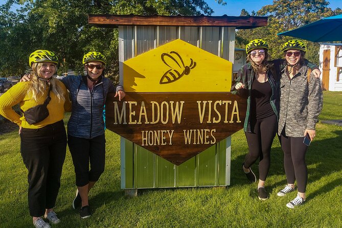 Kelowna E-Bike Bee Tour With Tastings, Lunch & Audio Guide - The Sum Up