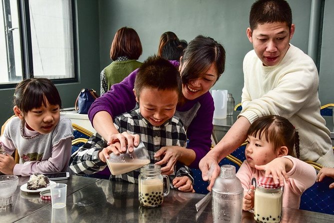 Kiriwan Jane Milk Cultural Museum [Hand-cranked Jane Milk DIY] - The Sum Up