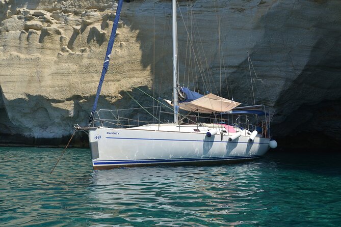 Kleftiko and Round Trip of Milos Island Lunch & Open Bar - Highlights of the Full-Day Yacht Tour
