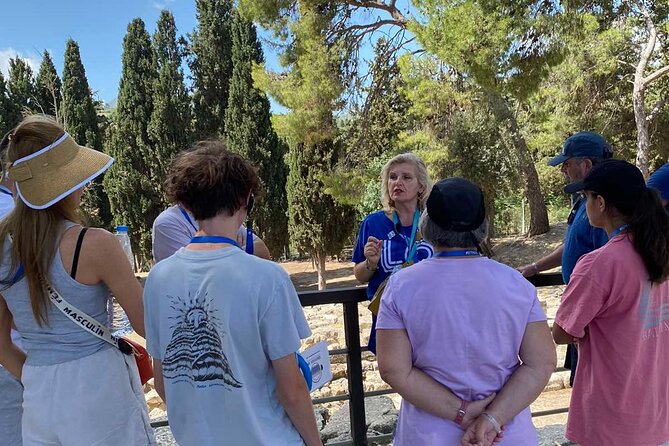 Knossos Palace Skip-The-Line Ticket (Shared Tour - Small Group) - Meeting and Pickup