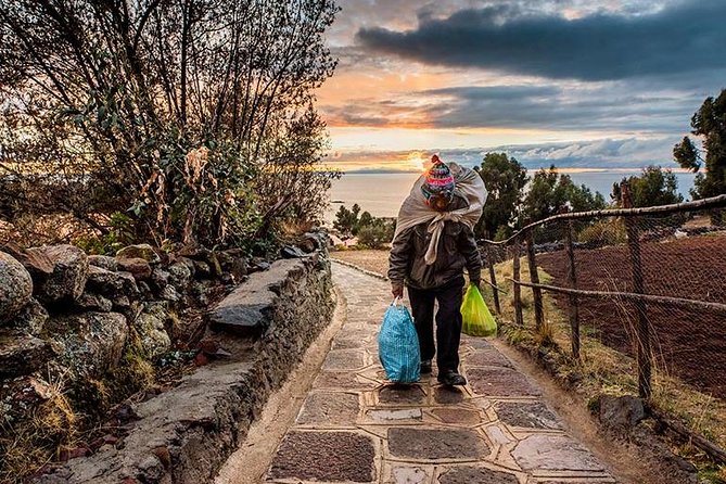 Lake Titicaca (2 Days) - Lake Titicaca: Overview and Location