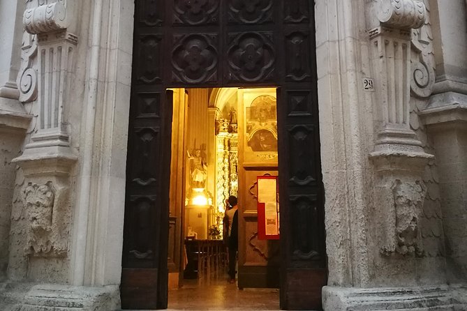 Lecce, Lecce Baroque Private Tour With Small Tasting - Price and Group Size