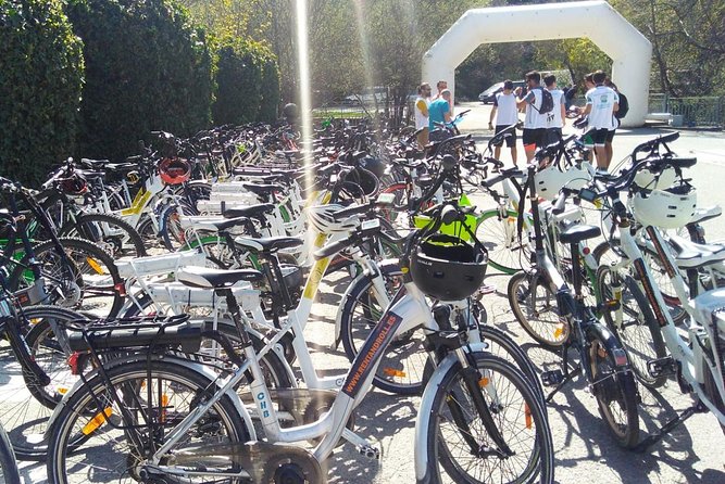 Madrid Fun and Sightseeing Bike Tour 3 Hours-Love Madrid - The Sum Up
