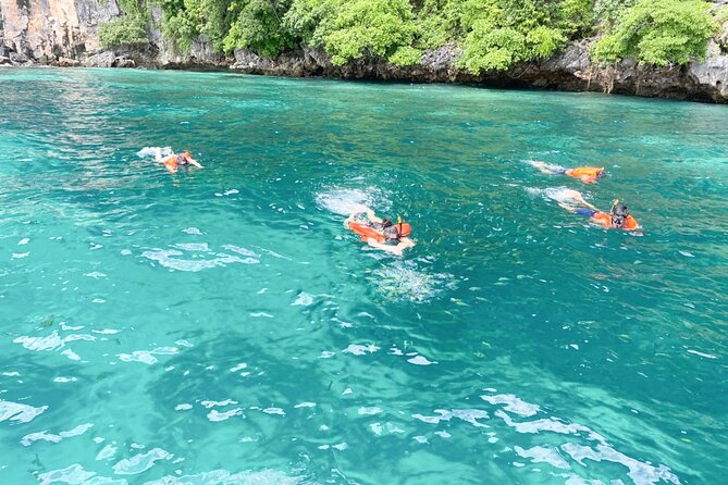 Maya Bay, Phi Phi & Khai Island Speedboat Trip Include Lunch & National Park Fee - Reviews and Ratings