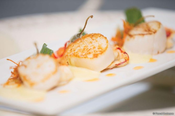 Montreal Gourmet Dinner Cruise With Music - Ship and Atmosphere