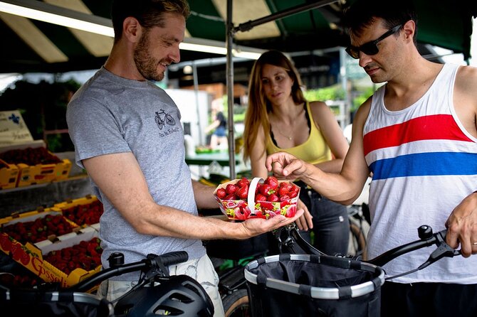 Montreal Hidden Gems BikeTour:Plateau, MileEnd, Jean-Talon Market - Highlights of the Tour