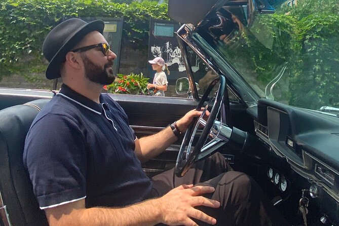 Montreal Tour in 1 Hour Aboard a 1966 Dodge Monaco - Directions