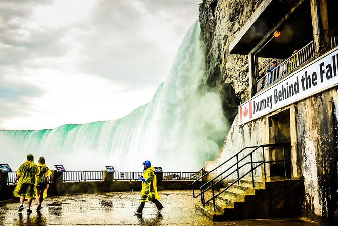 Niagara Falls Tour From Toronto With Boat, Journey Behind the Falls and Lunch - Directions to Niagara Falls