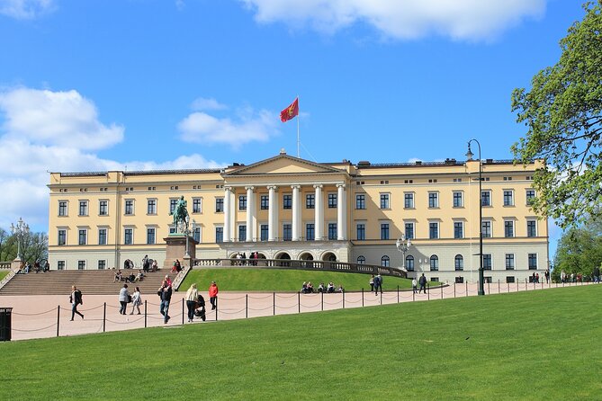 Oslo: Walking Tour Hop-on Hop-off Bus Tour - Enjoying the Guided Walking Tour