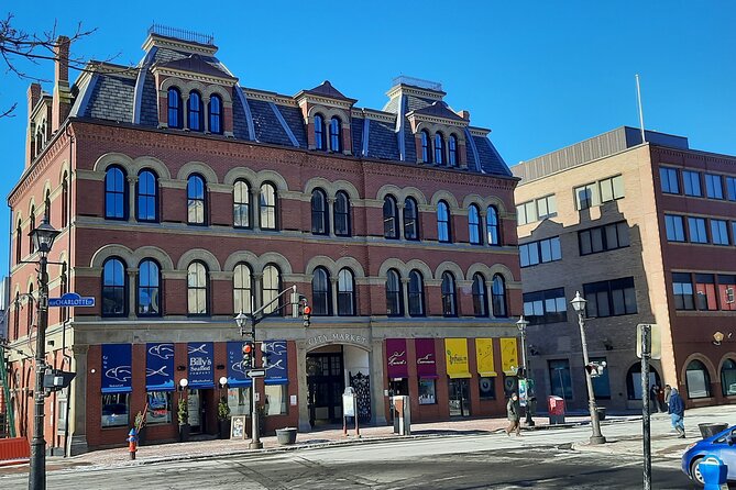 Petes Historic Walking Tour - Petes Knowledge and Interaction With Locals
