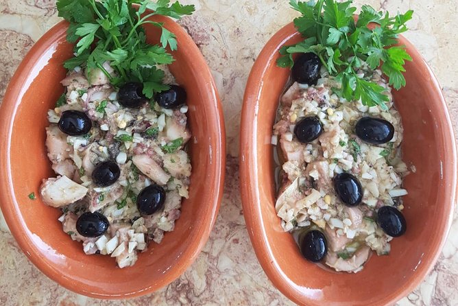 Portuguese Traditional Cuisine: DINNER OR TAPAS - Meeting and Pickup Information
